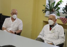 Dvě kliniky Pardubické nemocnice povedou nadále stávající přednostové