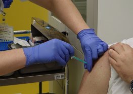 Očkovací centrum Chrudimské nemocnice se přesunulo do nových prostor