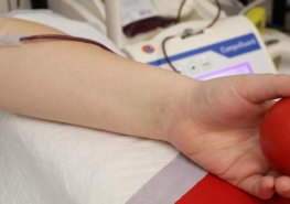 Objednání na odběr krve či plazmy online. V Pardubicích systém již funguje, ostatní transfuzní stanice NPK se připojí postupně