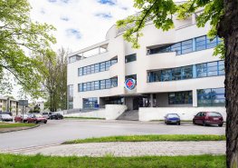 U nelékařských profesí v nemocnici přibývají muži