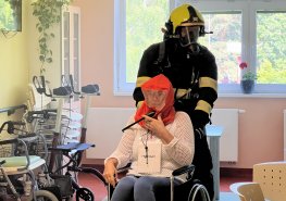 Evakuace litomyšlské neurologie kvůli požáru. Naštěstí jen cvičná