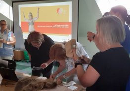 Moderní pomůcky zlepšují život pacientům se stomií