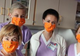 Děkujeme, že pro nás šijete roušky. Vaši pomoc potřebujeme i nadále