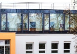 Předseda Poslanecké sněmovny Hamáček se seznámil s Pardubickou nemocnicí