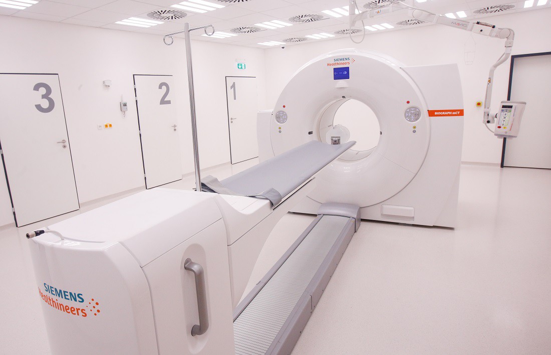 Zobrazovací metoda, která rozpozná aktivitu nádoru, je nově dostupná v Pardubické nemocnici