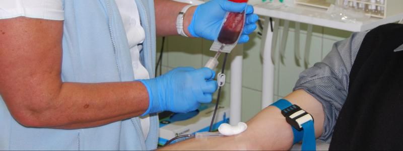 „Hokejový“ nábor v Pardubické nemocnici přilákal 23 nových dárců krve