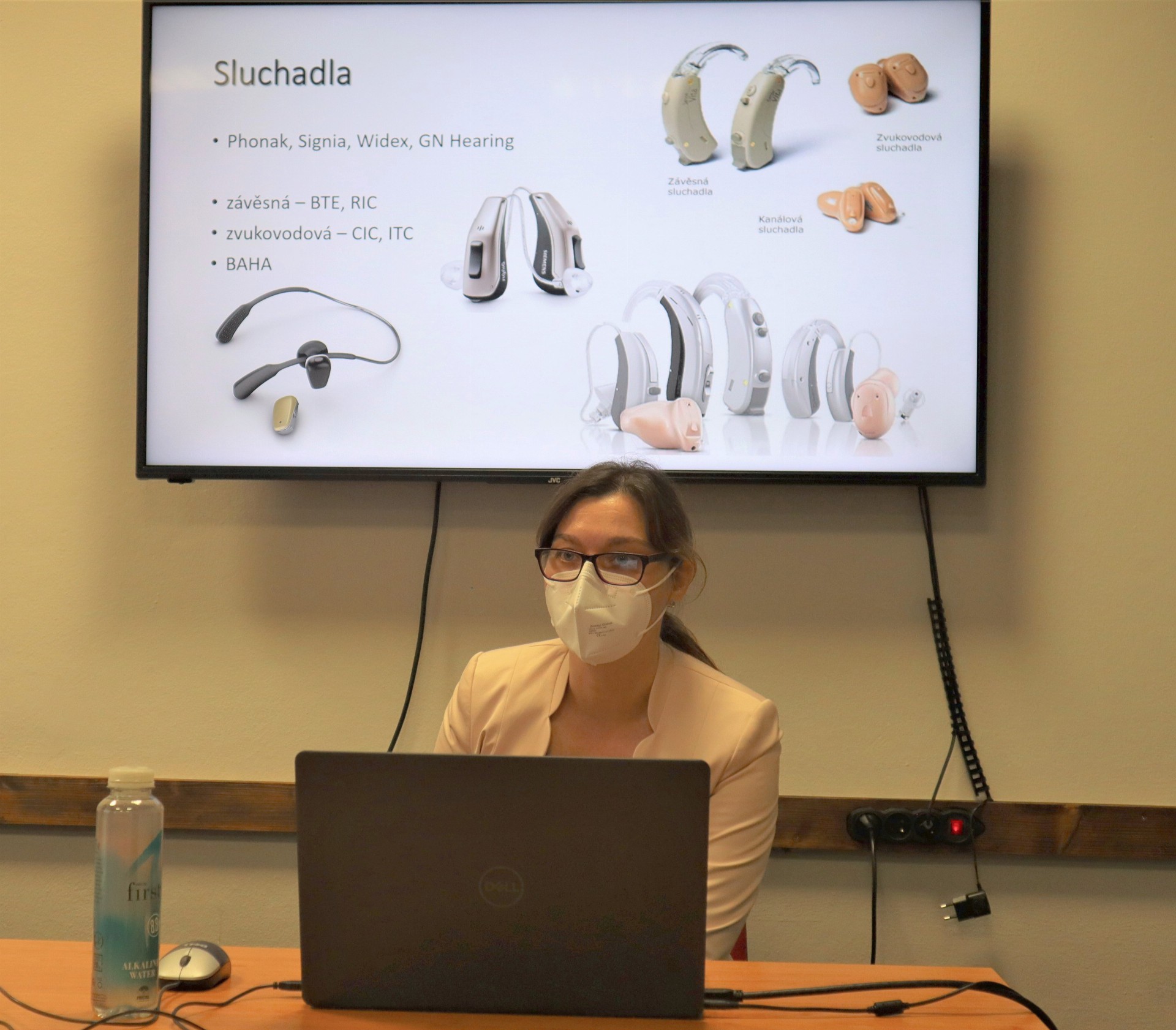 „U vyšetření sluchu hraje důležitou roli i spolupráce pacienta,“ říká lékařka pardubické kliniky ORL Michaela Bukvová
