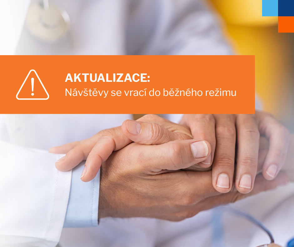 Návštěvy v nemocnicích se vrací do běžného režimu