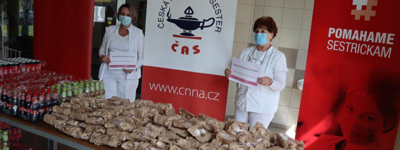 Svačina pro zdravotní sestry dodala energii, děkujeme sponzorům