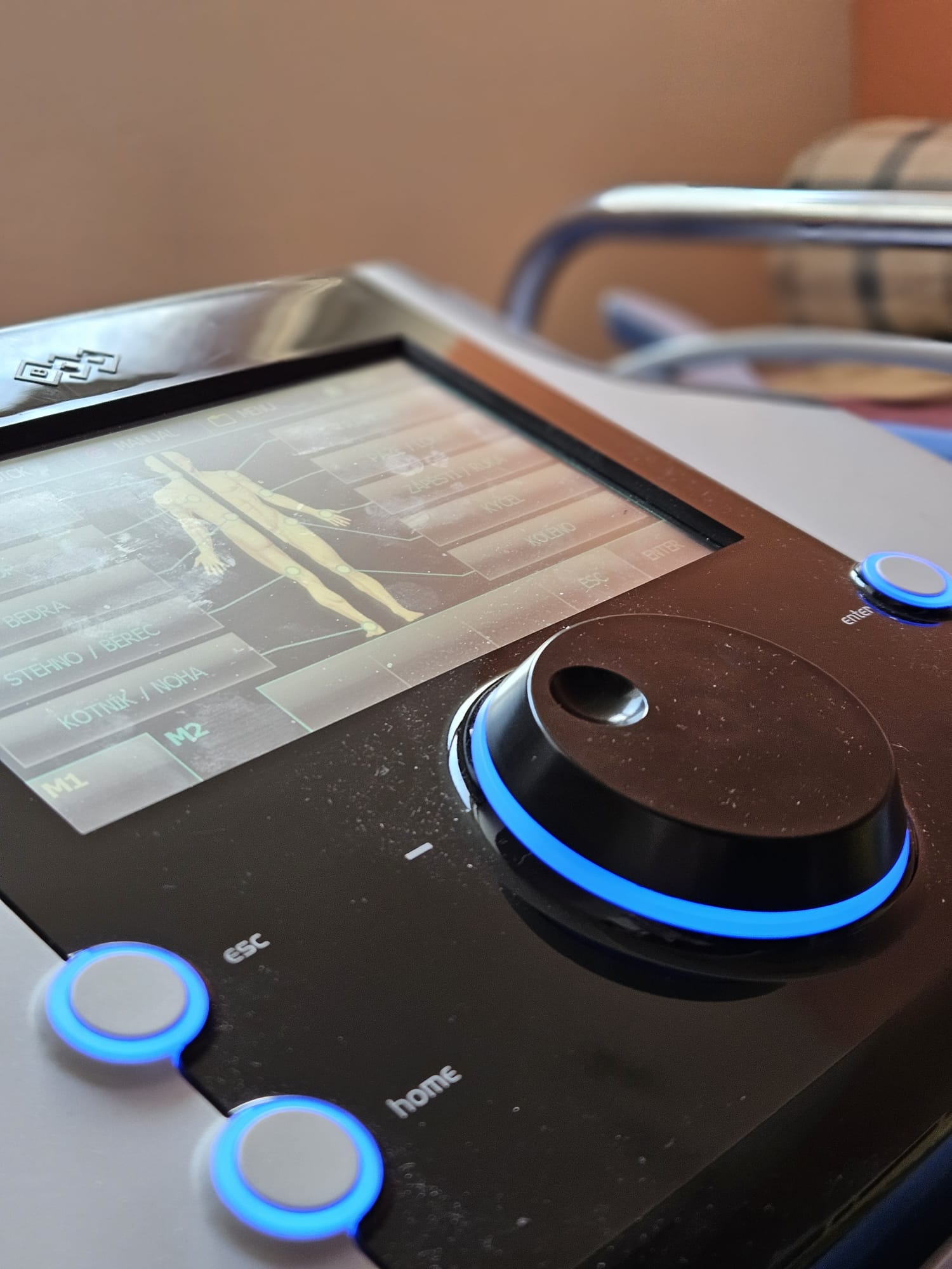 Rehabilitační přístroj v Chrudimské nemocnici